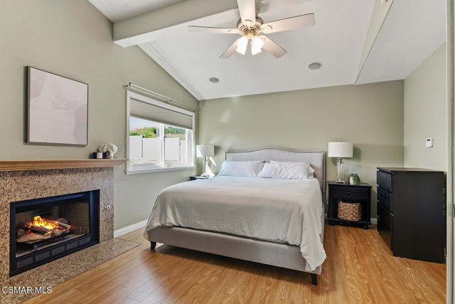 5625 Maricopa Drive, Simi Valley CA: https://media.crmls.org/mediaz/f21f42b4-4549-4513-b751-d7f0deb3ac9e.jpg