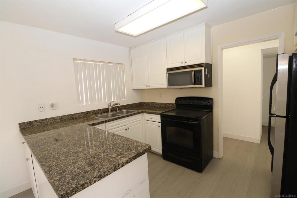17081 Bernardo Dr - photo 3