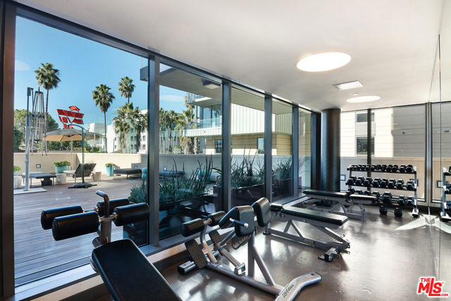 1755 Ocean Avenue, Santa Monica CA: https://media.crmls.org/mediaz/f220ba34-2a39-4c48-abac-62914bbfaed8.jpg