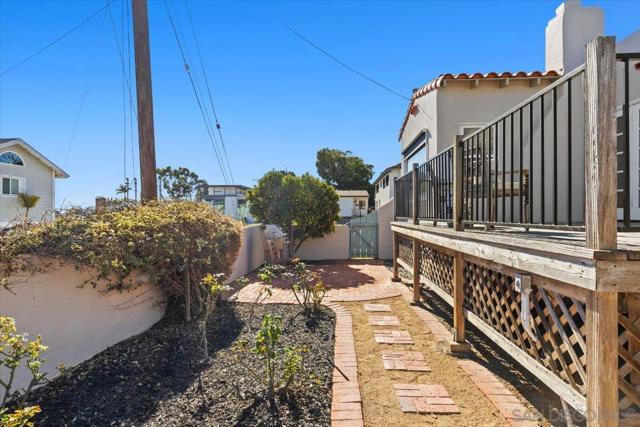 3326 Trumbull St, San Diego, California 92106, 2 Bedrooms Bedrooms, ,1 BathroomBathrooms,Single Family Residence,For Sale,Trumbull St,250001136SD