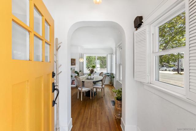 4067 PALMETTO WAY, San Diego CA: https://media.crmls.org/mediaz/f2229f88-310e-4733-848b-0072f7758638.jpg