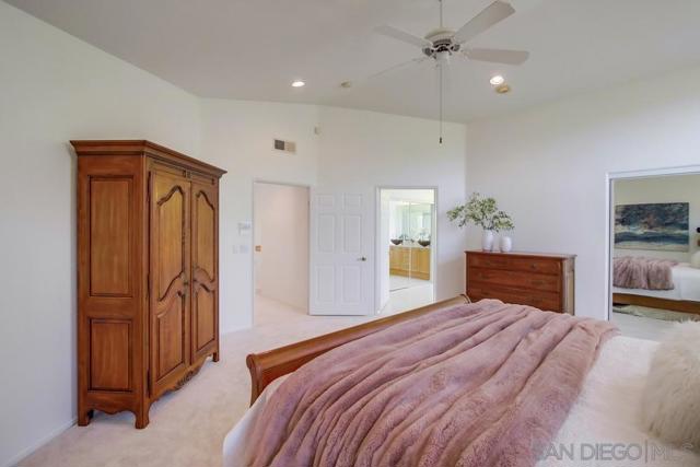 11841 Treewind Ct, San Diego CA: https://media.crmls.org/mediaz/f222cad7-cd7e-402f-bd0b-09a024cf30b1.jpg