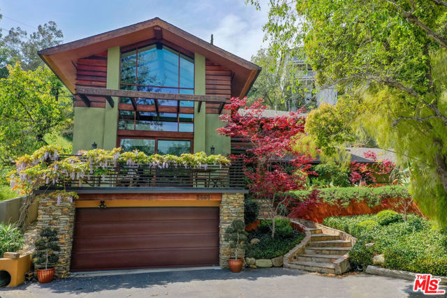 Details for 2669 Harlesden Court, Los Angeles, CA 90046