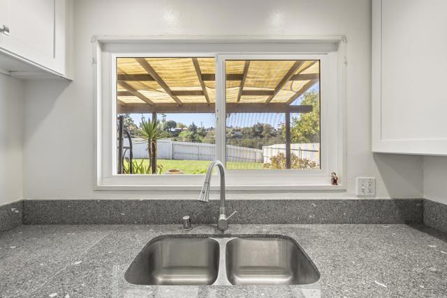 Detail Gallery Image 14 of 29 For 4657 Chateau Pl, San Diego,  CA 92117 - 3 Beds | 1 Baths