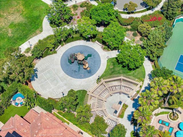 3507 FOUR PEAKS, Carlsbad CA: https://media.crmls.org/mediaz/f223f6a5-6982-4c02-84c5-3dda2412fb87.jpg