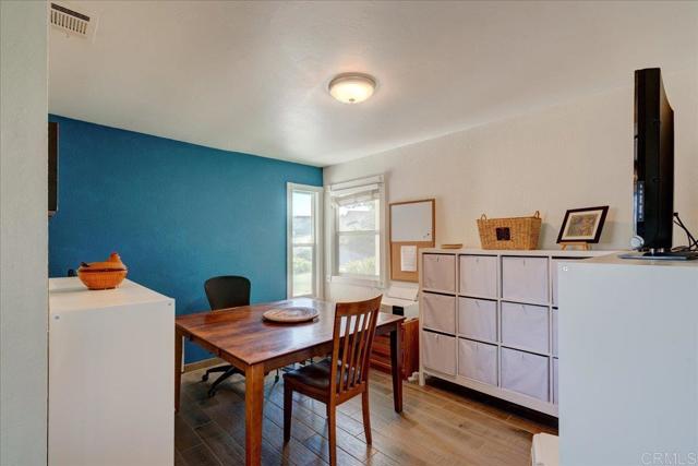 15720 Zeigler Court, Ramona CA: https://media.crmls.org/mediaz/f2245946-7bff-41e0-a0fb-e4312999e4a5.jpg
