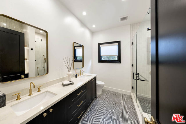 123 S Kilkea Drive, Los Angeles CA: https://media.crmls.org/mediaz/f224a359-a417-4faf-99c5-2535a5b7a020.jpg