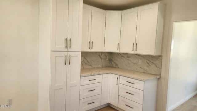 Detail Gallery Image 4 of 10 For 3609 4th Ave, Los Angeles,  CA 90018 - 2 Beds | 2 Baths