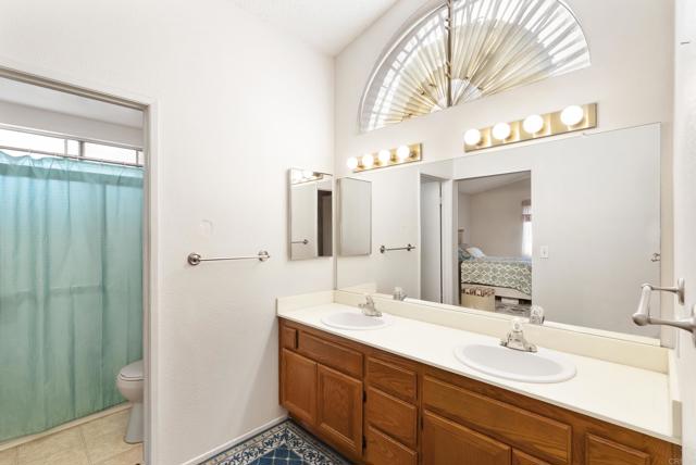 Detail Gallery Image 22 of 41 For 117 Shady Oak Road, San Diego,  CA 92114 - 4 Beds | 3 Baths