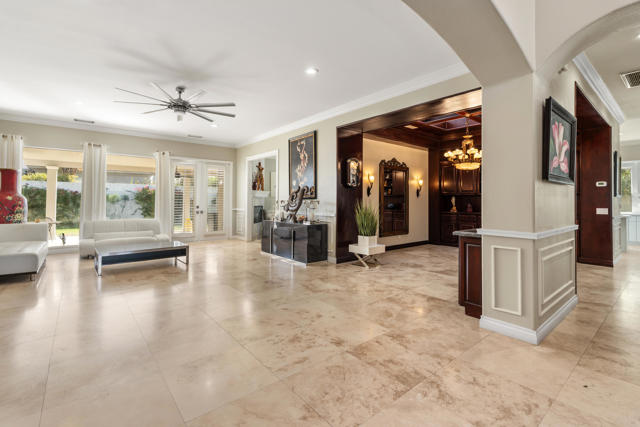 6 Voltaire Court, Rancho Mirage CA: https://media.crmls.org/mediaz/f22761ad-7b22-4fd5-a984-982b157cb23d.jpg