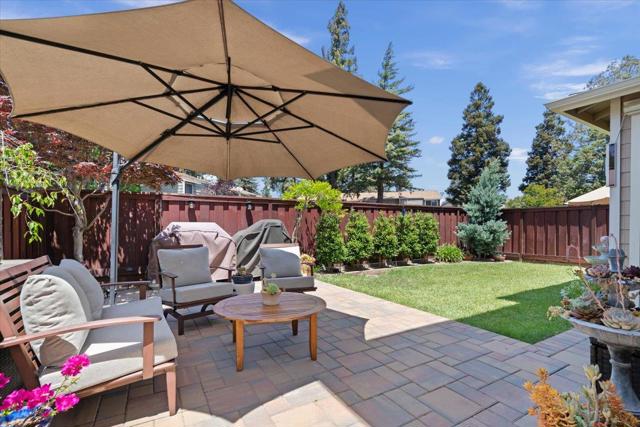 255 Stoney Creek Lane, Morgan Hill CA: https://media.crmls.org/mediaz/f227eaa5-7dd0-4d67-be76-478837271f8d.jpg