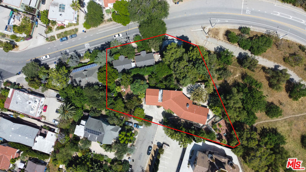 Multifamily at 1458 Sutherland Street