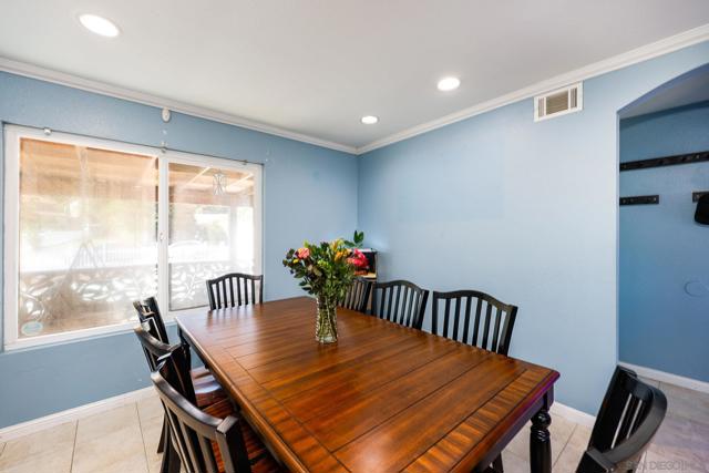 Image 22 of 52 For 8301 Blossom Hill Dr