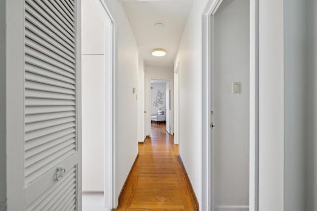 980 Burnett Avenue, San Francisco CA: https://media.crmls.org/mediaz/f228f45e-8f35-4f7f-8541-885f16143b7d.jpg