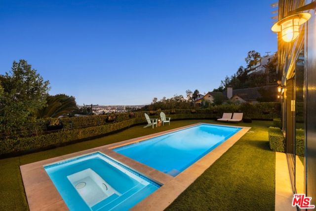 1640 N Kings Road, Los Angeles CA: https://media.crmls.org/mediaz/f2297532-6305-4f61-a012-3b1221e9ca94.jpg