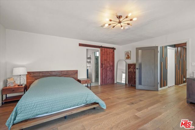 7427 Cleon Avenue, Sun Valley CA: https://media.crmls.org/mediaz/f2298ff7-7d52-4eda-93fa-b83c42d94b09.jpg