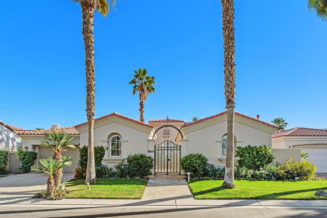 81655 Brown Deer, La Quinta CA: https://media.crmls.org/mediaz/f22990b3-7152-4e22-bfb0-f0d26931d81b.jpg