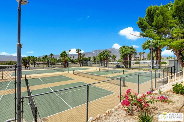 15500 Bubbling Wells Road, Desert Hot Springs CA: https://media.crmls.org/mediaz/f229a6e0-0963-46ae-8129-9d04e26f171f.jpg