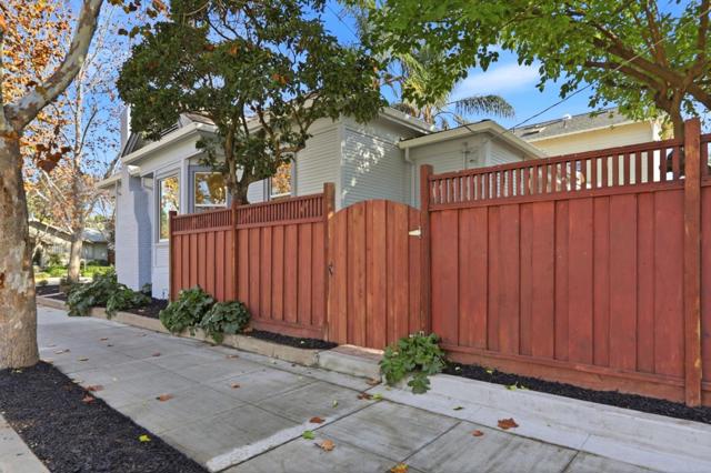 401 S 13th Street, San Jose CA: https://media.crmls.org/mediaz/f22aaa1a-2d67-4ce1-a4d9-003d92b53853.jpg