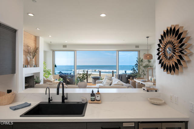 Detail Gallery Image 4 of 29 For 815 Mandalay Beach Rd, Oxnard,  CA 93035 - 3 Beds | 3/1 Baths