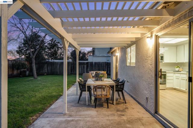 Image 42 of 47 For 5981 Skylinks