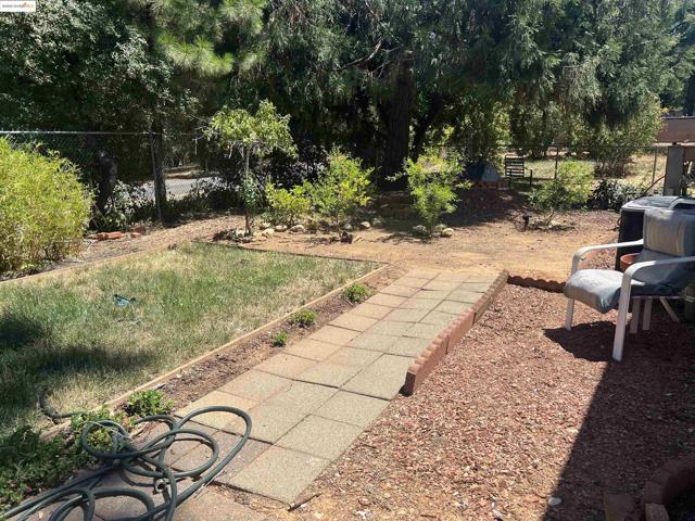 3550 China Garden Road, Placerville CA: https://media.crmls.org/mediaz/f22c5a31-bc11-444d-82ff-b504ab548c2f.jpg