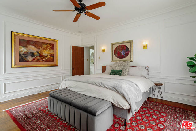 2251 N Cahuenga Boulevard, Los Angeles CA: https://media.crmls.org/mediaz/f2301044-6b90-40db-a04d-7a799b2c87fd.jpg