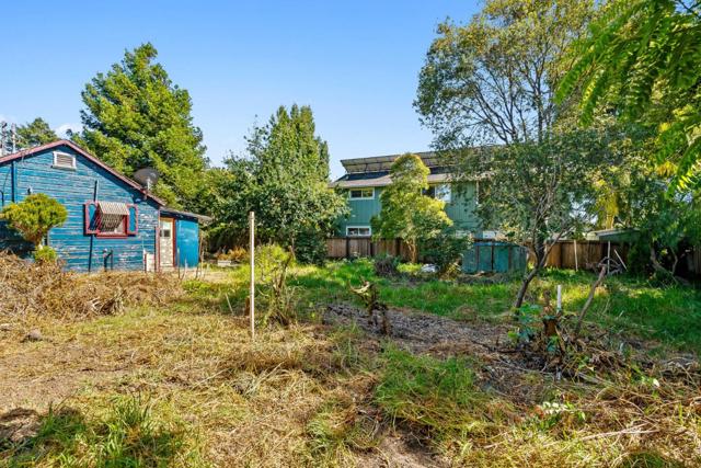 1430 Merrill Street, Santa Cruz CA: https://media.crmls.org/mediaz/f2313450-1c31-4daa-8ab4-574ac231d5e3.jpg