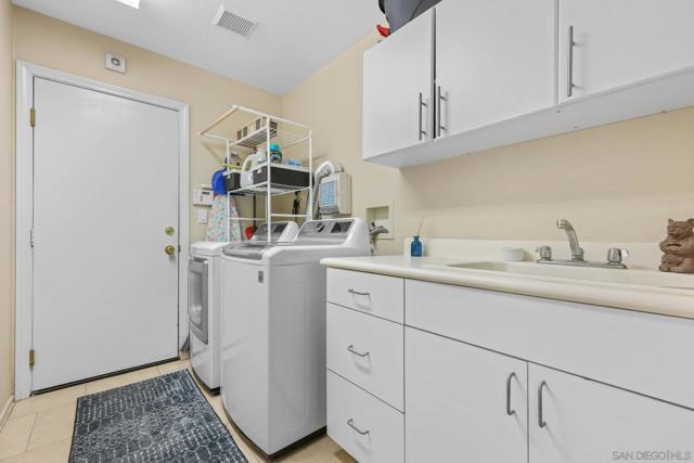 29737 Northshore, Menifee CA: https://media.crmls.org/mediaz/f23177fc-d474-4641-ab6e-ddec5122dd75.jpg