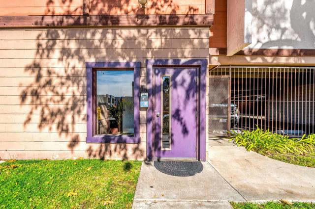 2950 Broadway, San Diego CA: https://media.crmls.org/mediaz/f232cb6d-b39a-4bab-a5c0-29ab364bdce5.jpg