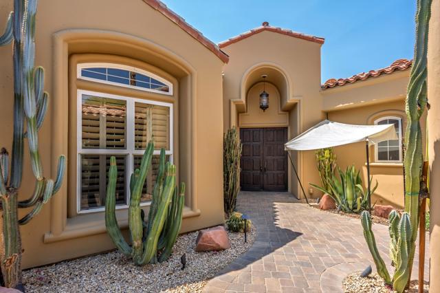 79885 Liga, La Quinta CA: https://media.crmls.org/mediaz/f2333ae1-7d7f-4210-9ff5-e955fb9194a2.jpg