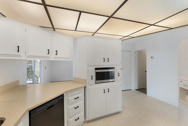 Detail Gallery Image 23 of 70 For 2130 Sunset Dr #135,  Vista,  CA 92081 - 2 Beds | 2 Baths