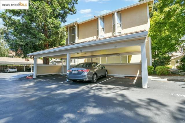 2587 Oak Rd, Walnut Creek CA: https://media.crmls.org/mediaz/f2341816-45f8-476e-944d-45800c9a3ed7.jpg