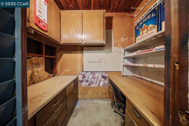 212 Towers Dr, Pacheco CA: https://media.crmls.org/mediaz/f2354d32-6690-4339-a1f9-803b8b307101.jpg