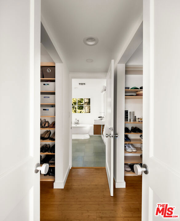 2745 La Cuesta Drive, Los Angeles CA: https://media.crmls.org/mediaz/f23592cb-4143-4ac4-ae90-8cdb822ca7fd.jpg