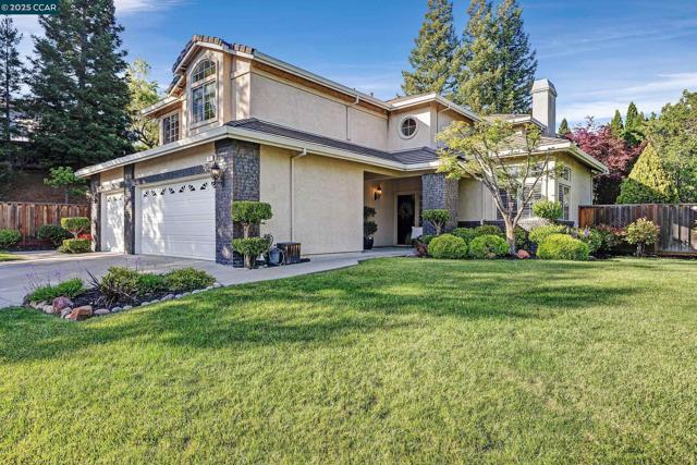 100 Bedford Ct, Danville CA: https://media.crmls.org/mediaz/f2364d20-38e0-4f5b-b350-be5b0f106a00.jpg