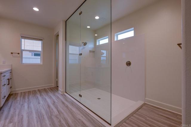 Detail Gallery Image 13 of 38 For 2981 Orchard Glen, Escondido,  CA 92026 - 5 Beds | 4 Baths