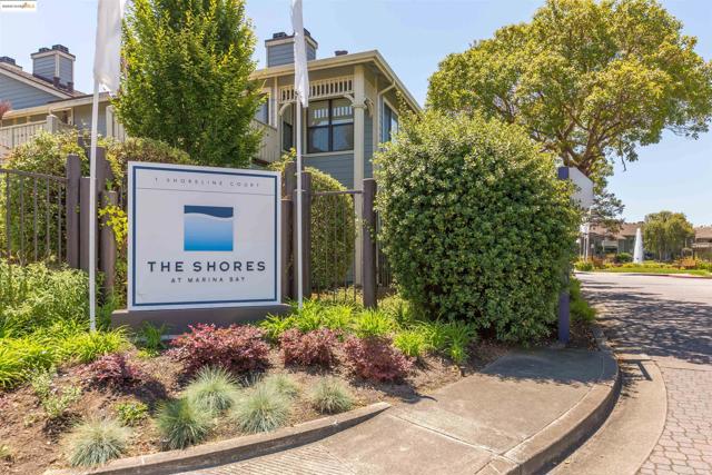 63 Lakeshore Ct, Richmond CA: https://media.crmls.org/mediaz/f2391830-7f7b-4028-b9fd-5b3eb9aa1bcb.jpg