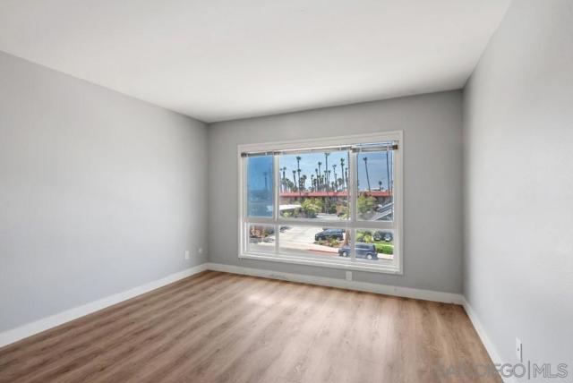1111 Seacoast Dr, Imperial Beach CA: https://media.crmls.org/mediaz/f239ac1f-0d82-43fc-9b54-0b7f372e1313.jpg