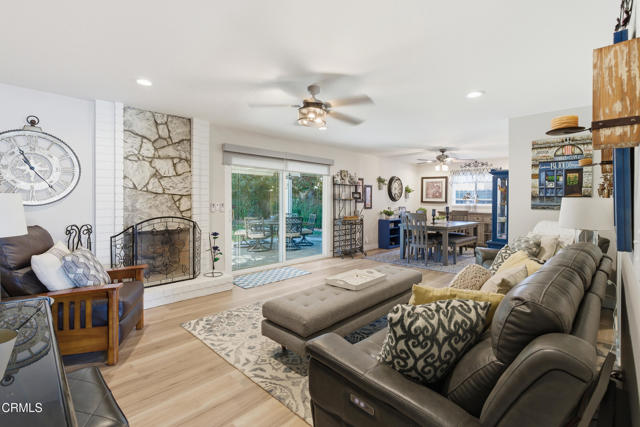 2174 WILCOX Street, Camarillo CA: https://media.crmls.org/mediaz/f23a6041-4324-46ff-9ae7-ffd969aa6785.jpg