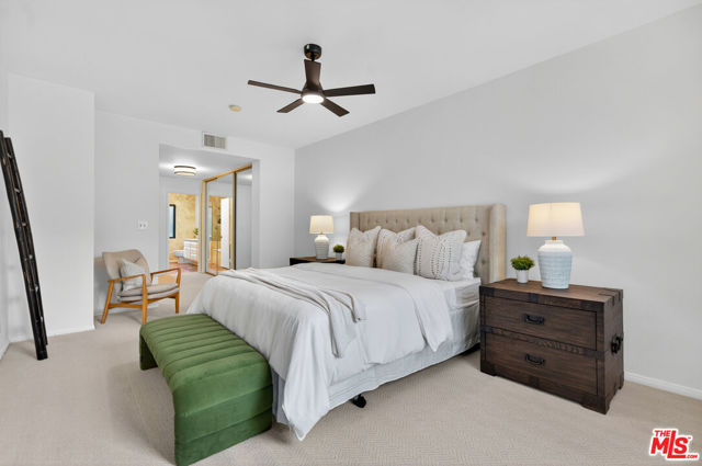 311 Bora Bora Way, Marina del Rey CA: https://media.crmls.org/mediaz/f23a9cbb-dabe-4579-8601-24882fb26ba9.jpg