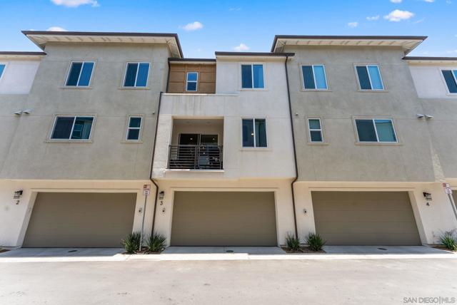 792 Vada St, Chula Vista CA: https://media.crmls.org/mediaz/f23aa895-f194-4d9a-866f-c948766c90d5.jpg