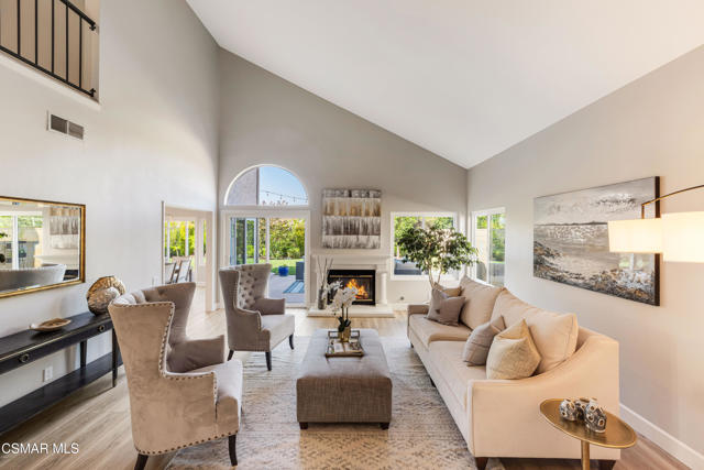 12147 Alder Grove Street, Moorpark CA: https://media.crmls.org/mediaz/f23ac275-7068-4061-8ae6-c90568004f90.jpg