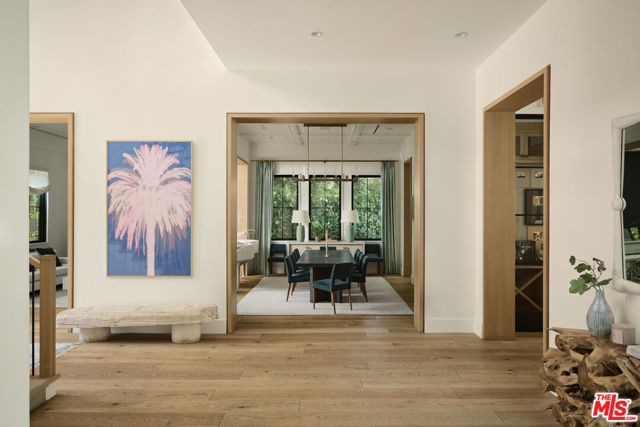 4634 White Oak Avenue, Encino CA: https://media.crmls.org/mediaz/f23b50c5-4bcb-4a3f-a116-0b790ca9b674.jpg