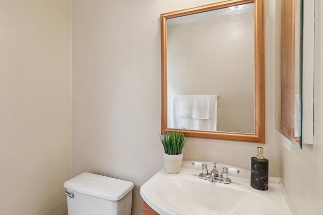 1215 Weaver St, San Diego CA: https://media.crmls.org/mediaz/f23b98c6-0d95-4278-bbf3-76218aff2297.jpg