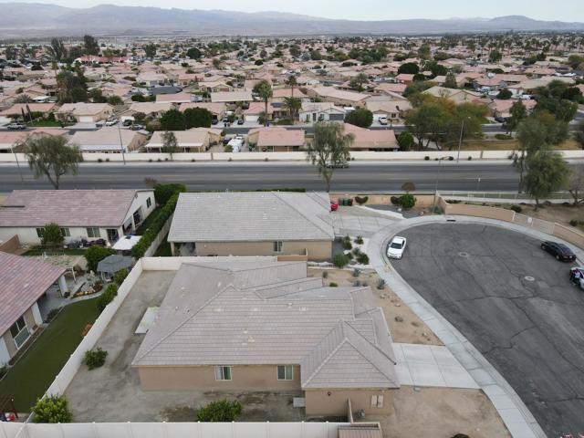 82982 Wheatley Court, Indio CA: https://media.crmls.org/mediaz/f23c695e-00b7-4d11-92e8-872df62d7d53.jpg