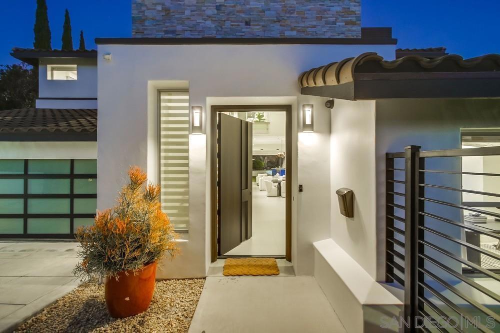 5435 Parkview Dr. - photo 4