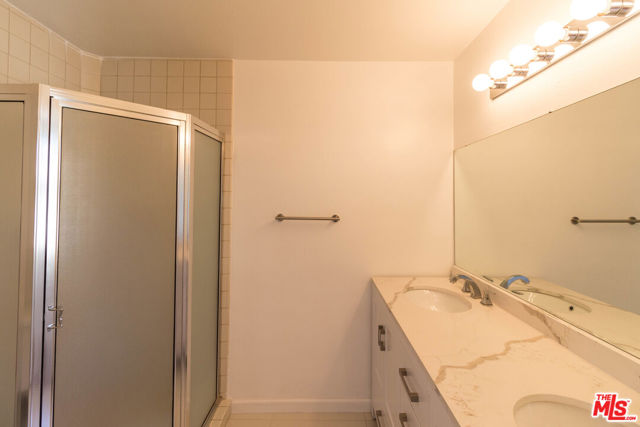 301 West Loraine Street, 8 photo 23