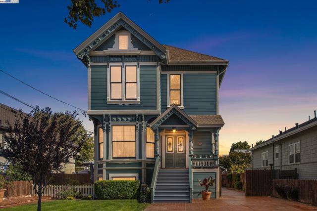 Image 49 of 52 For 2061 Buena Vista Ave.