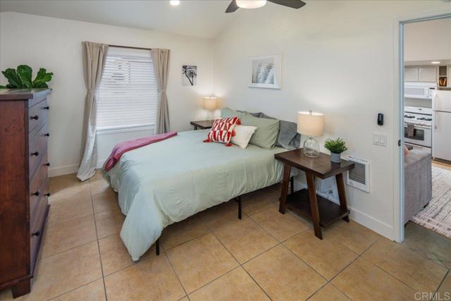 2604 06 Juan Street, San Diego CA: https://media.crmls.org/mediaz/f23e6e64-7c8f-4561-b8c1-600353c746ef.jpg